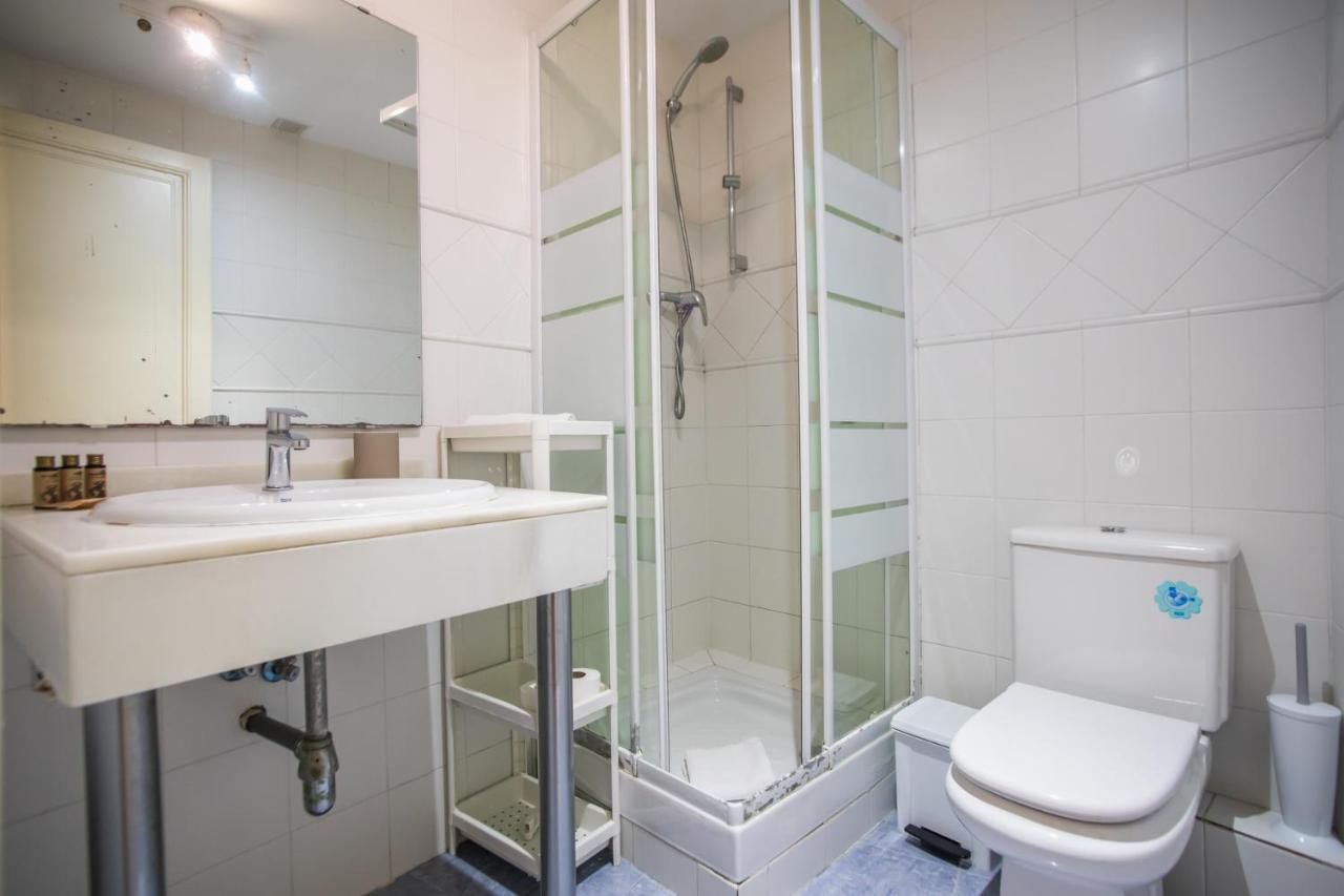 ברצלונה 42Man1018 Centrally Located Flat In Sant Antoni מראה חיצוני תמונה